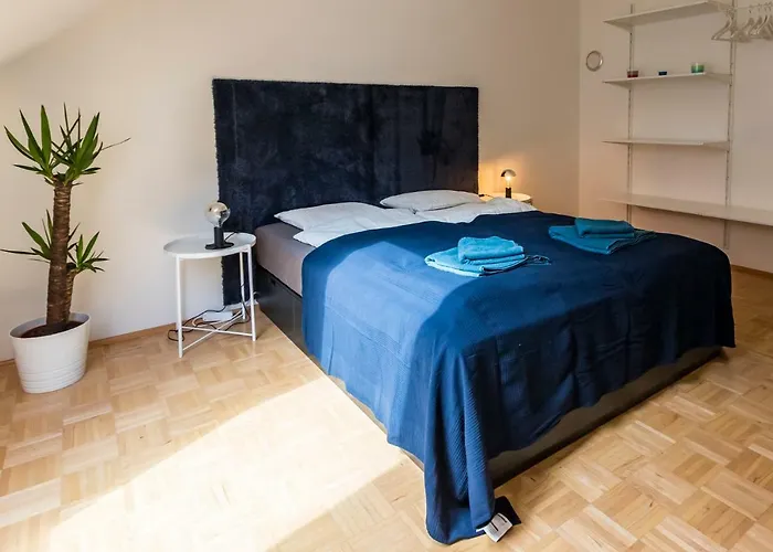 Апартаменти Flataid Obere Bahnstrasse - Grazer Messe Грац